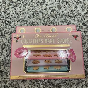 TOO FACED ! New in box, 1 palette missing.